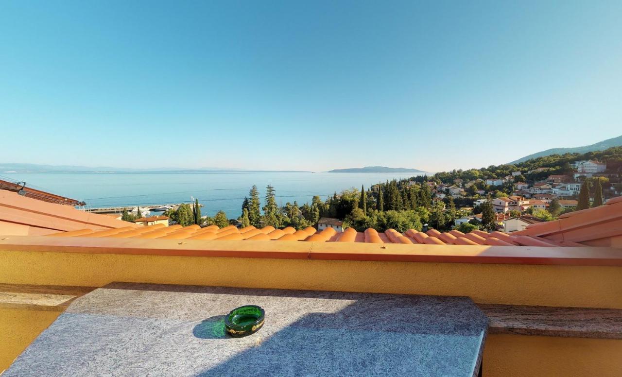 Villa Luppo Ičići Exterior foto